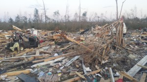 Louisville ms tornado damage wood st
